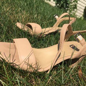 Women's Nude Open-Toed heels